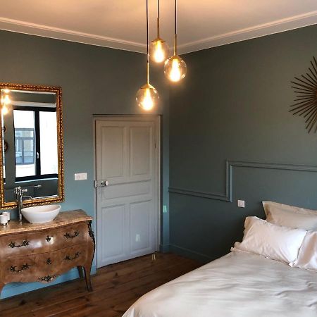 Les Chambres Berguoises Chambre Au Coeur De Bergues Luaran gambar
