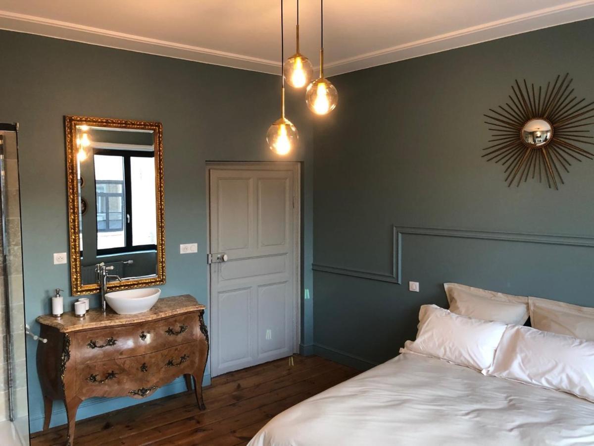 Les Chambres Berguoises Chambre Au Coeur De Bergues Luaran gambar