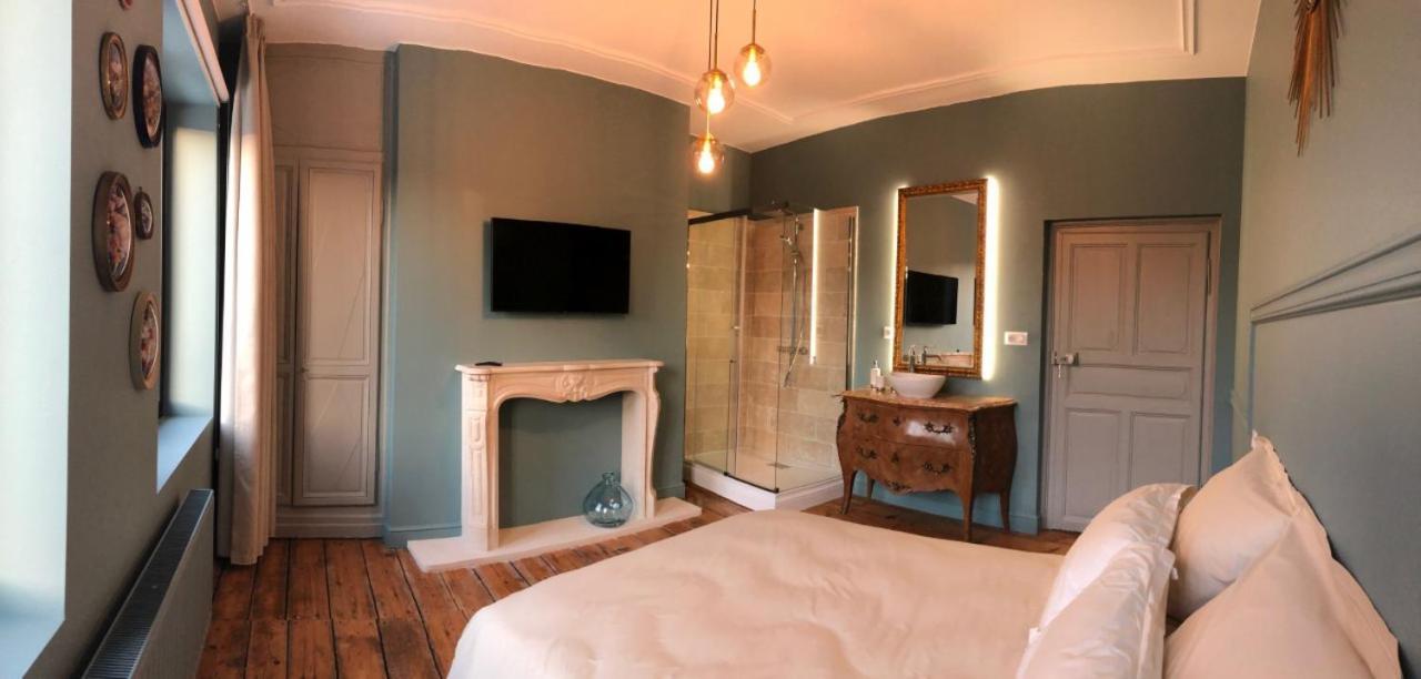 Les Chambres Berguoises Chambre Au Coeur De Bergues Luaran gambar